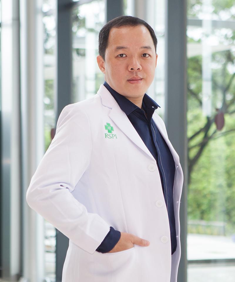 drg. John Gunawan Lusari, Sp. Perio