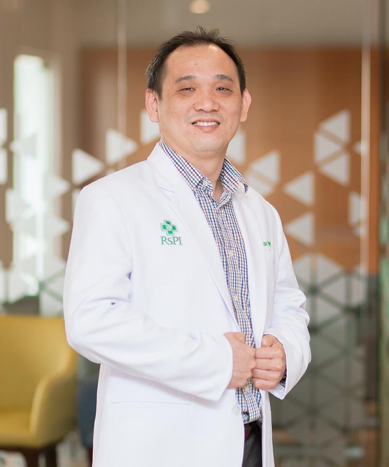 dr. Ricky Yue, Sp. T.H.T.B.K.L