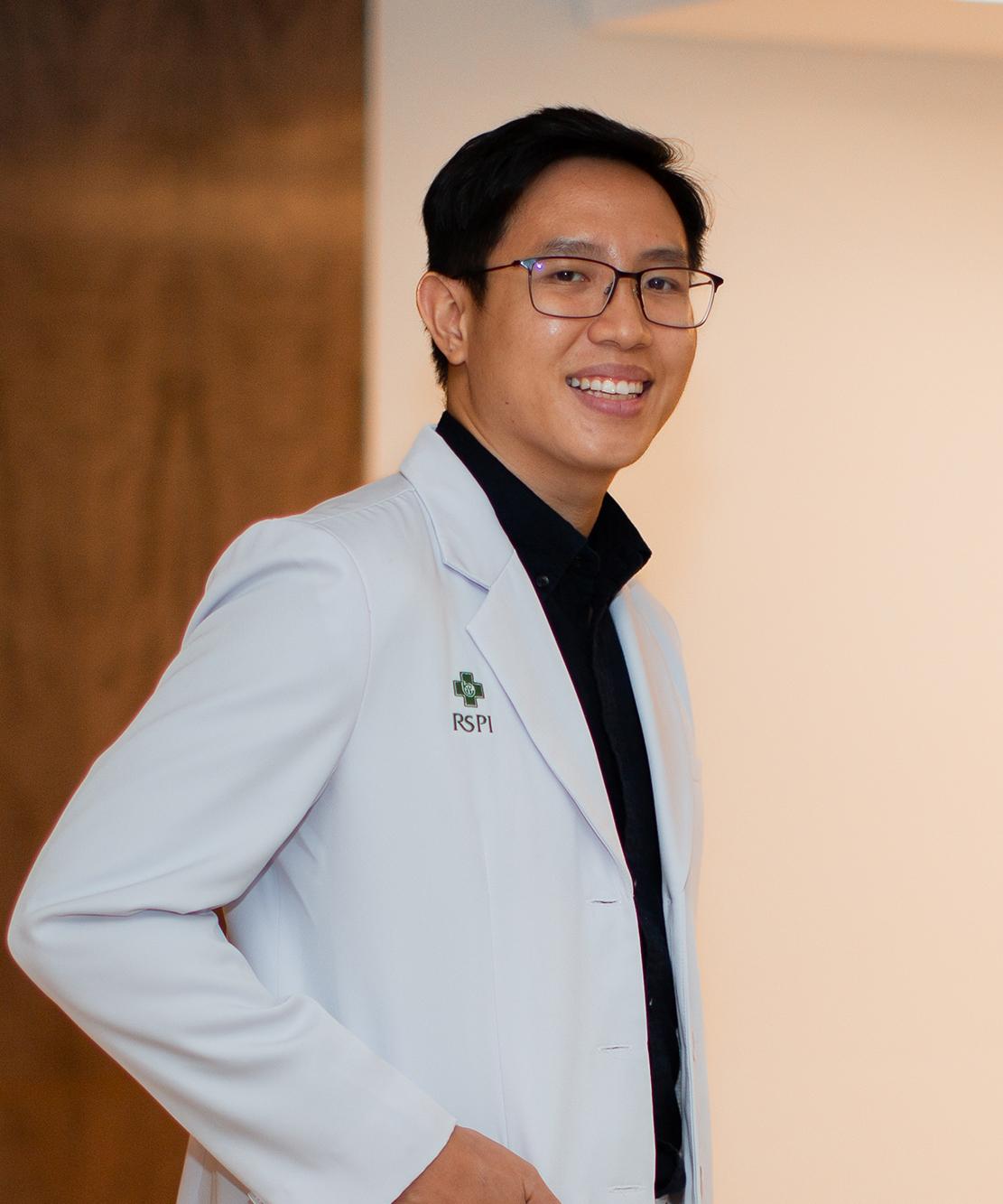 dr. Andreas Ricky, Sp. K.F.R, AIFO-K